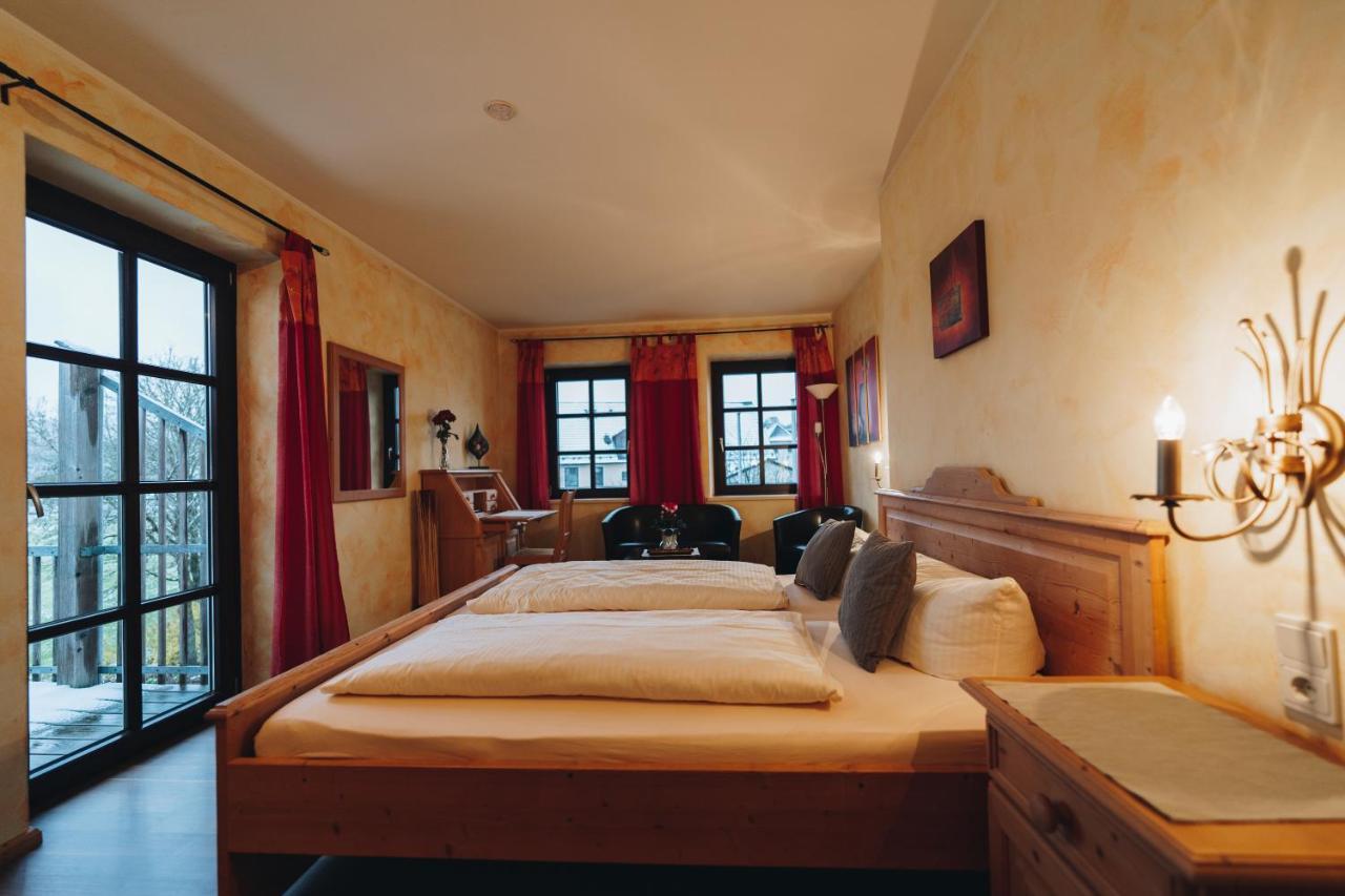 Landhotel Neukirchner Hof Neukirchen Bei Sulzbach-Rosenberg المظهر الخارجي الصورة
