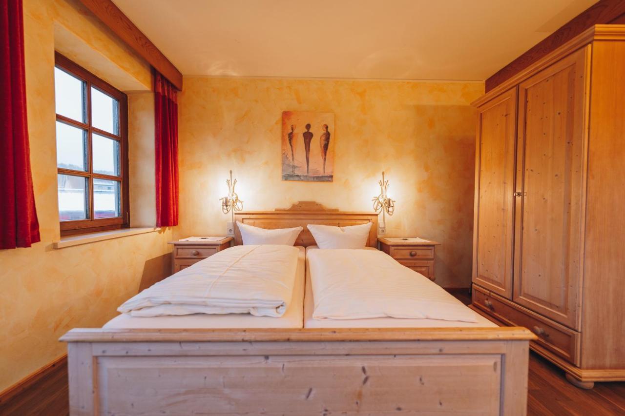 Landhotel Neukirchner Hof Neukirchen Bei Sulzbach-Rosenberg المظهر الخارجي الصورة