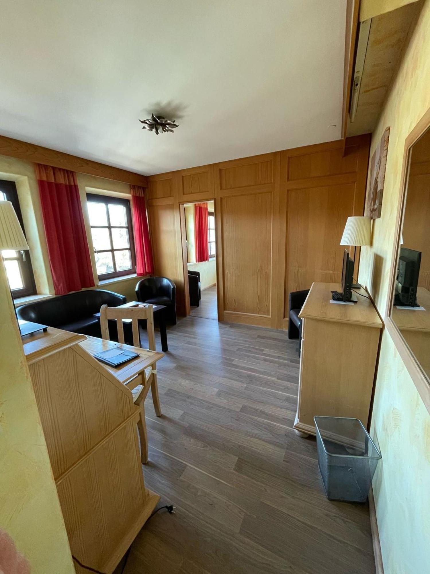Landhotel Neukirchner Hof Neukirchen Bei Sulzbach-Rosenberg المظهر الخارجي الصورة
